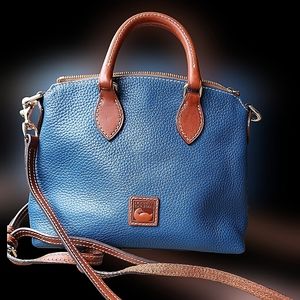 Dooney & Bourke Crossbody bag